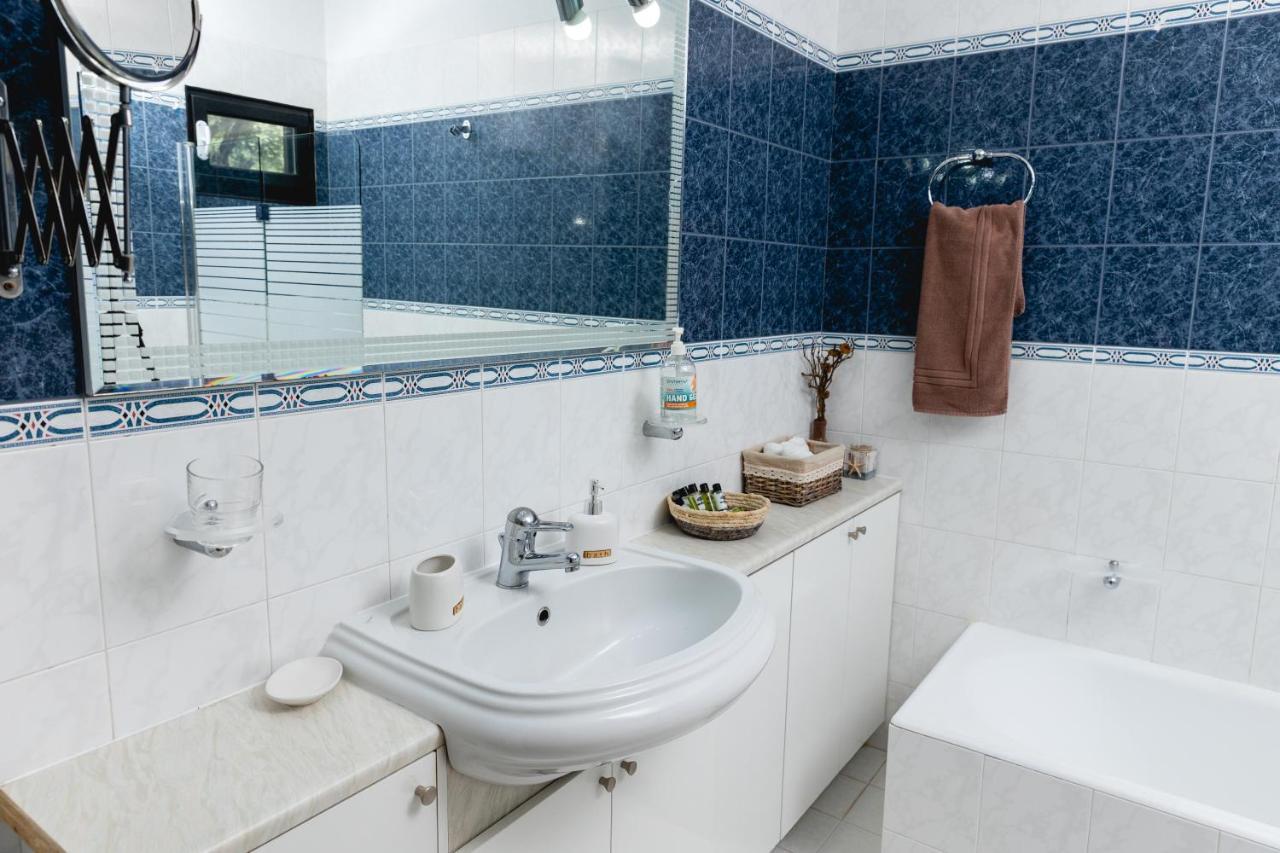 Kouvelia Country Home Luxury Villa Rental Nerotriviá 외부 사진
